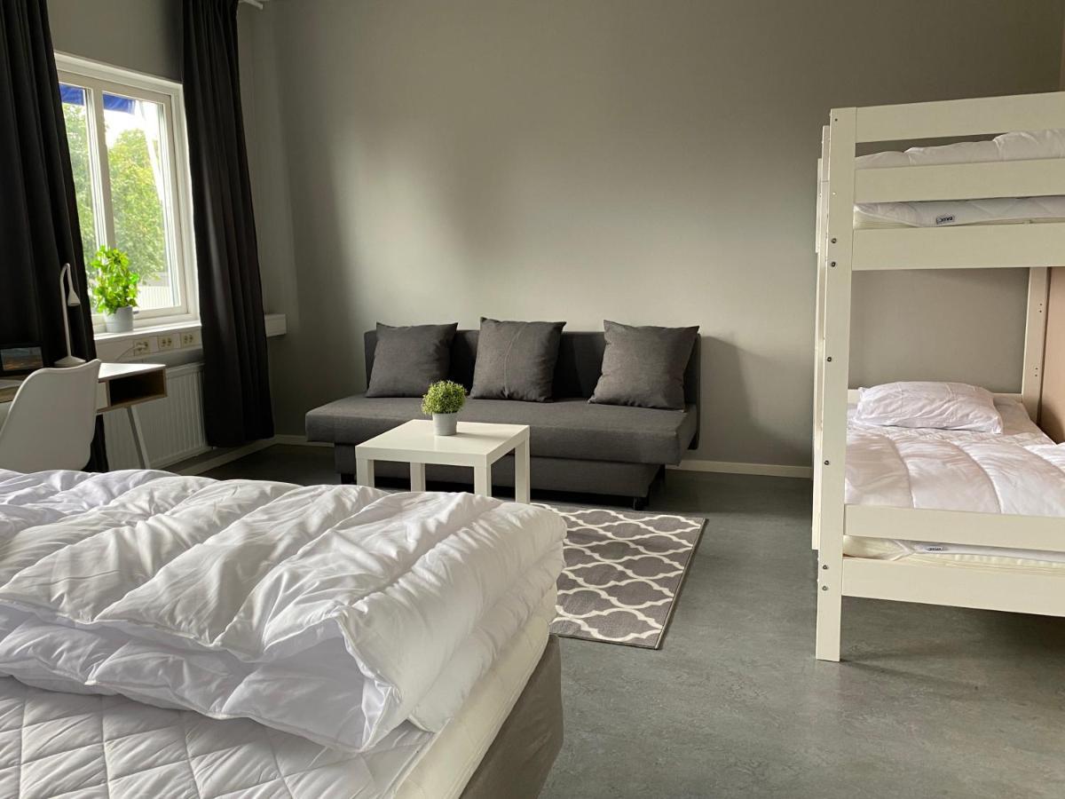 De La Gardie Park Vandrarhem Hostel Lidköping Extérieur photo