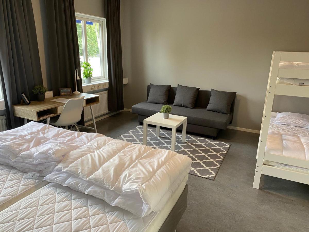 De La Gardie Park Vandrarhem Hostel Lidköping Extérieur photo