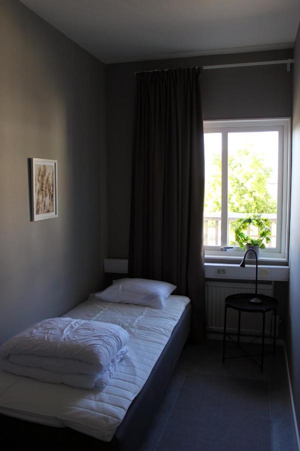 De La Gardie Park Vandrarhem Hostel Lidköping Extérieur photo