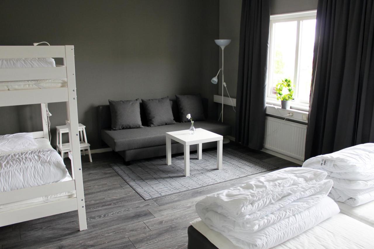 De La Gardie Park Vandrarhem Hostel Lidköping Extérieur photo
