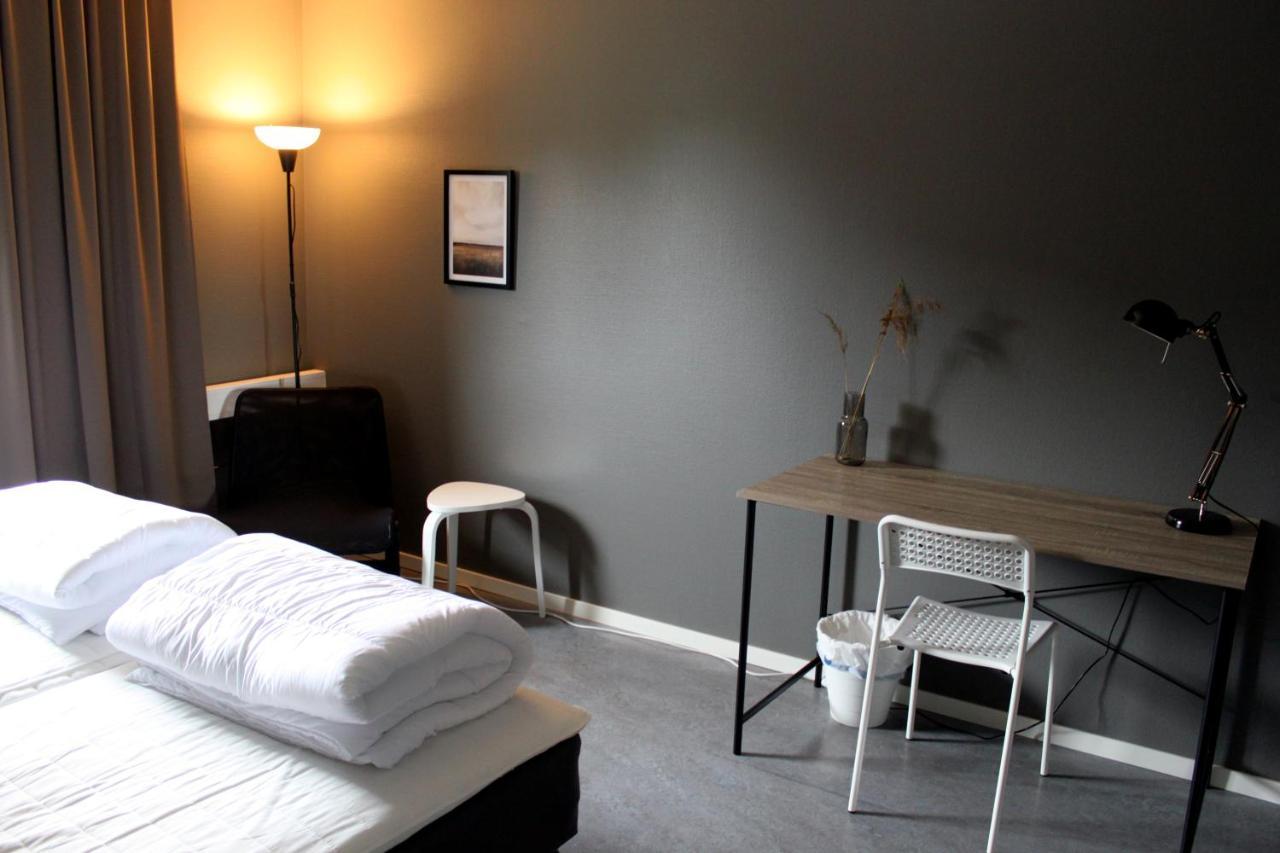 De La Gardie Park Vandrarhem Hostel Lidköping Extérieur photo