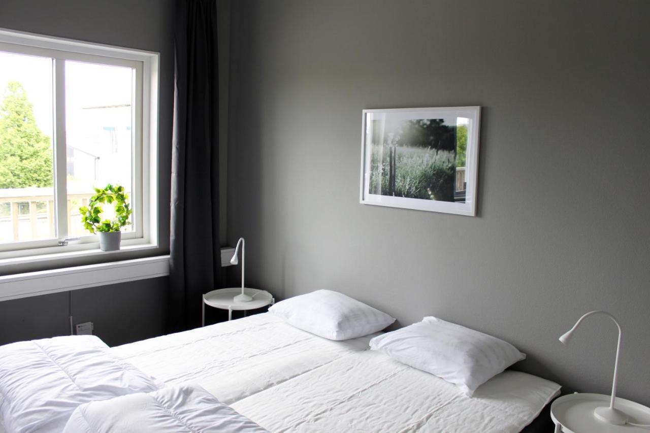 De La Gardie Park Vandrarhem Hostel Lidköping Extérieur photo