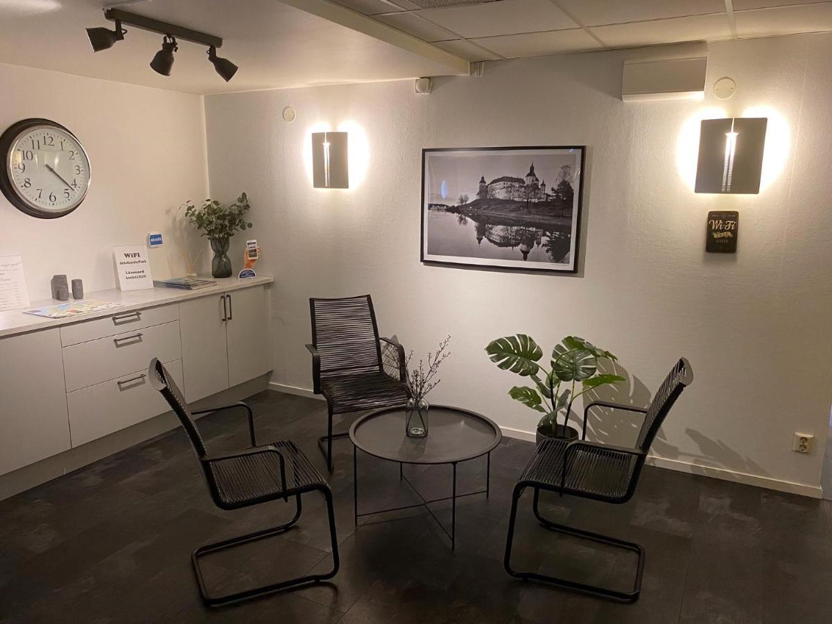 De La Gardie Park Vandrarhem Hostel Lidköping Extérieur photo